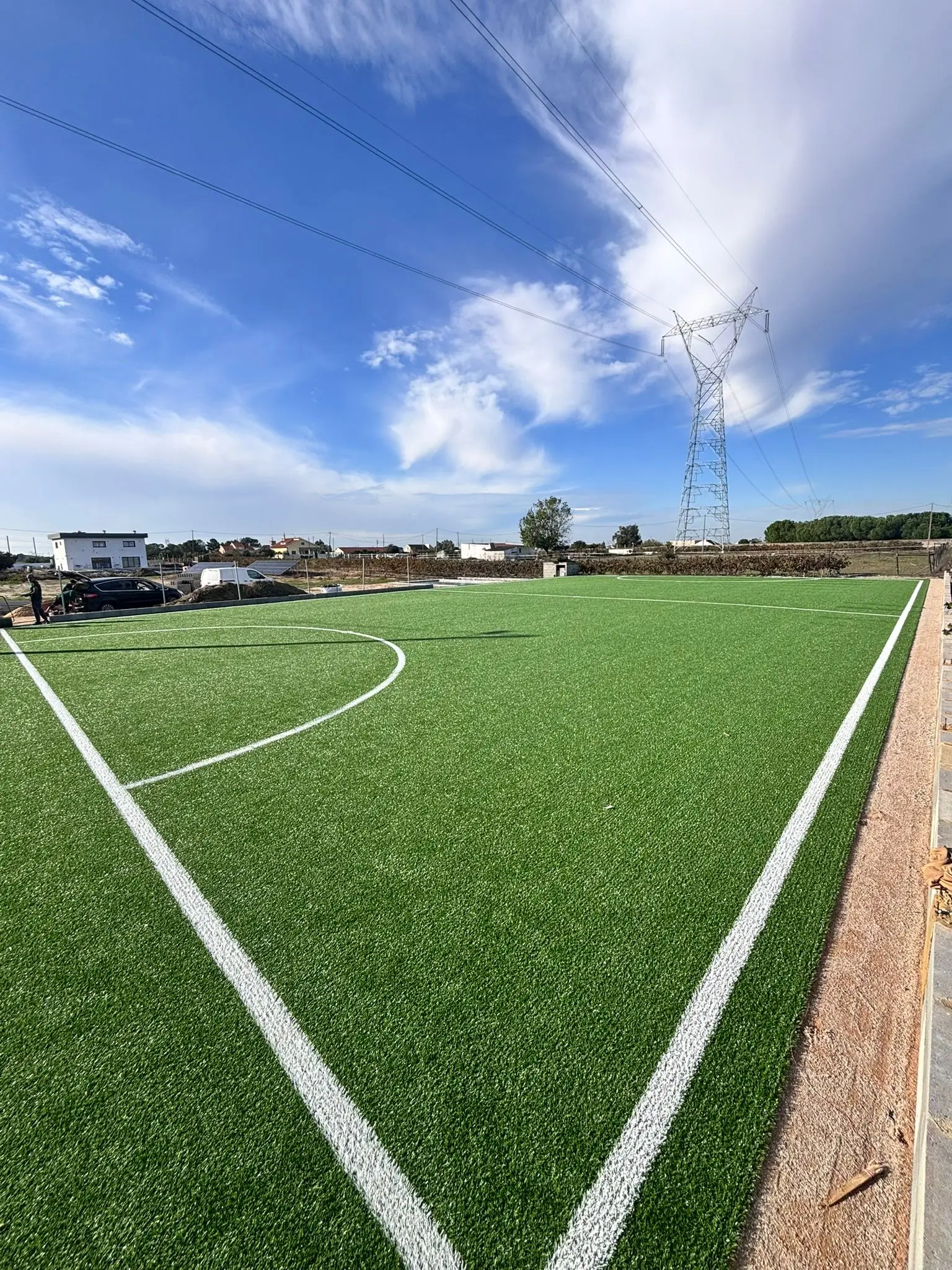 Aplicação de Relva Sintética para Campos de Futebol em Lisboa