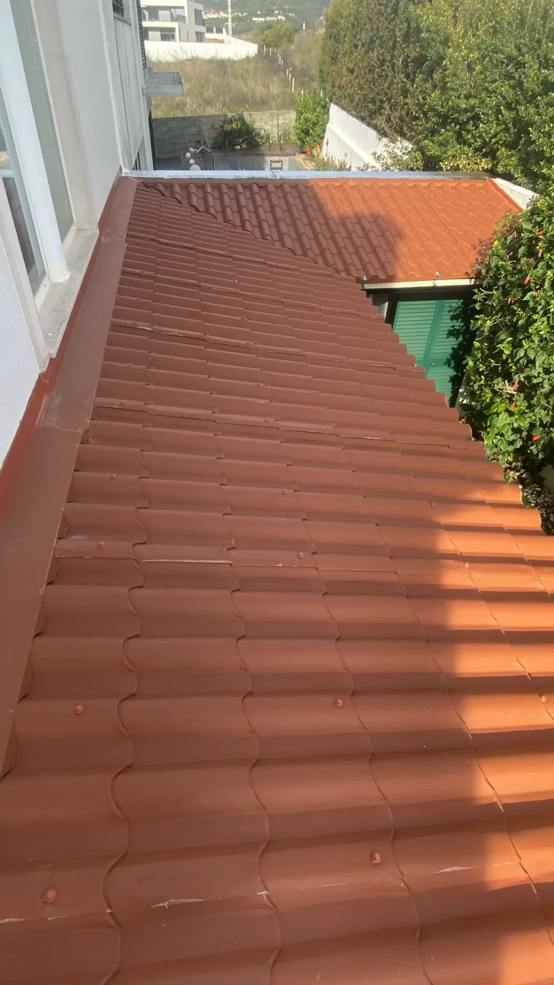 Montagem de telhado sandwich em Amadora pela Construcenter